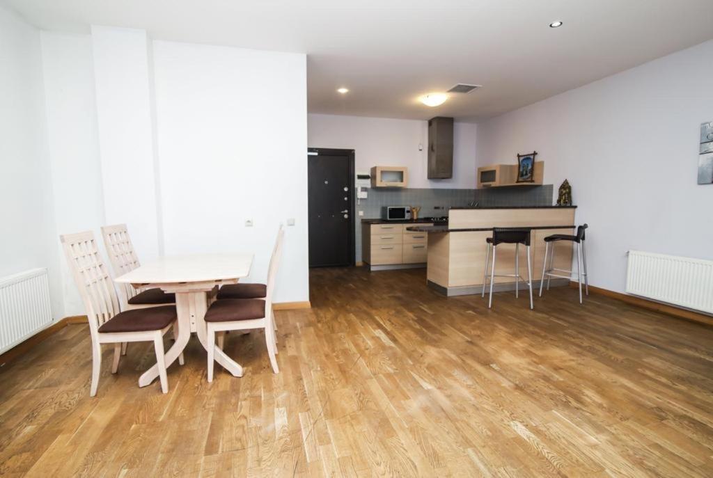 Bc Apartments Тбілісі Екстер'єр фото